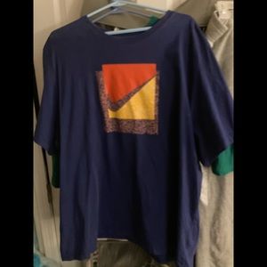 Mens gently worn 3XL Nike Short sleeved tee shirt. Great for big and tall. Nice!